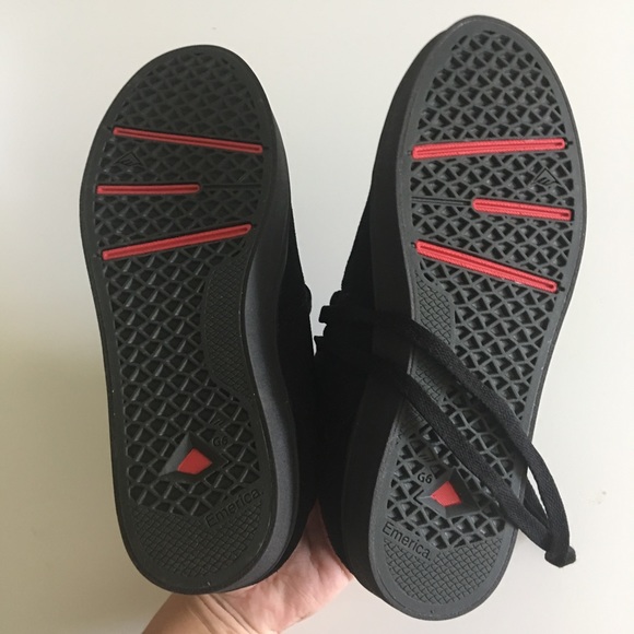 Emerica skate shoes - Picture 3 of 3